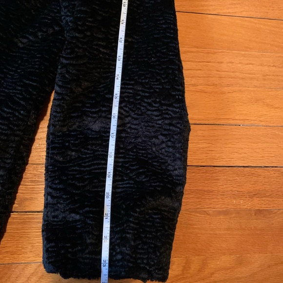 Coat - Picture 7 of 11